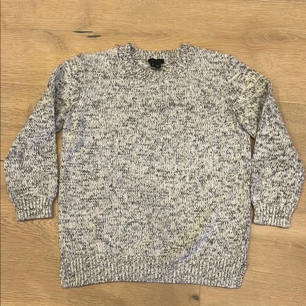 Theory Heathered Gray Crew Neck Sweater.  3/4 Sleeves and Ribbed Hem. Petite S